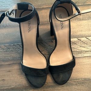 EUC Black Suede High Heel Sandals Sz 8
